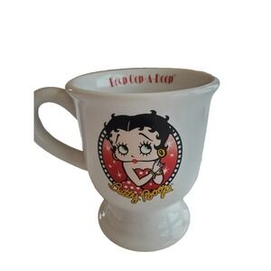 2006 Betty Boop MC Hearst Boop Oop-A-Doop Lips 12oz. Collectible Pedestal Mug